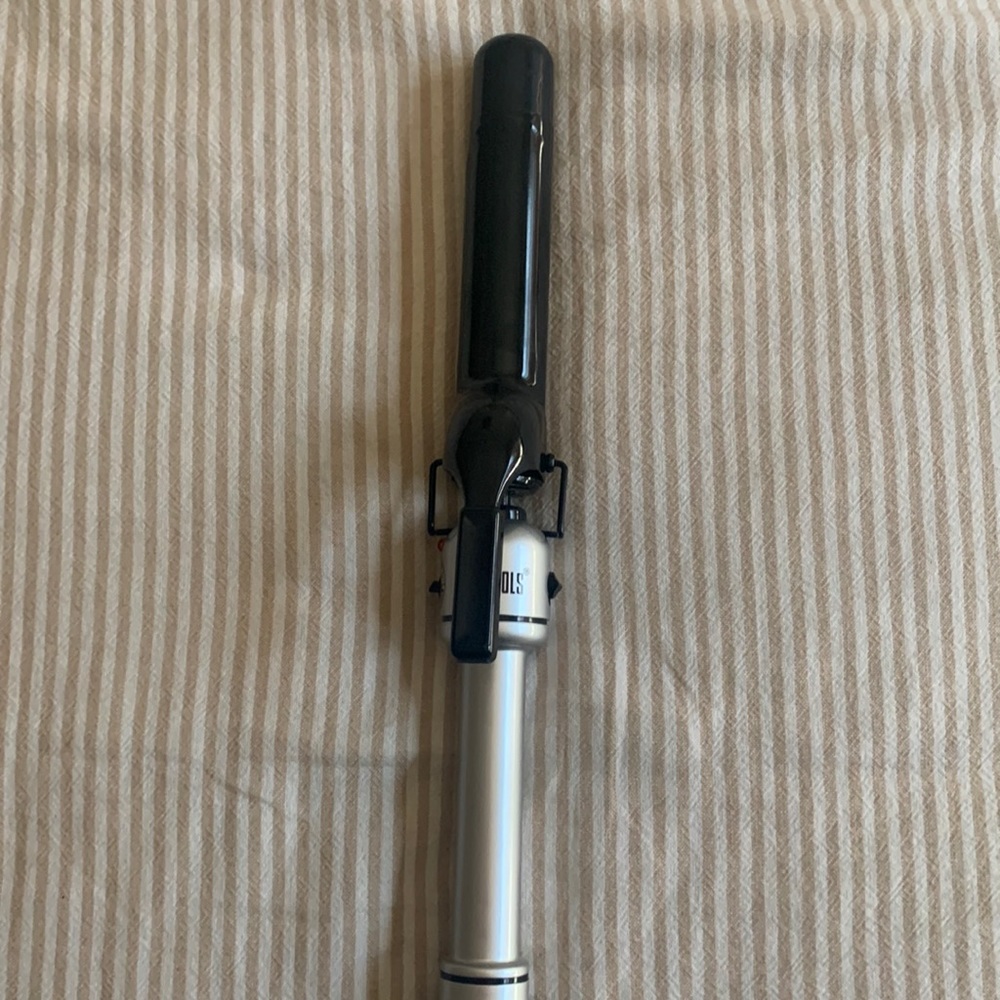 Hot Tools 1.25 curling iron. Barely used.